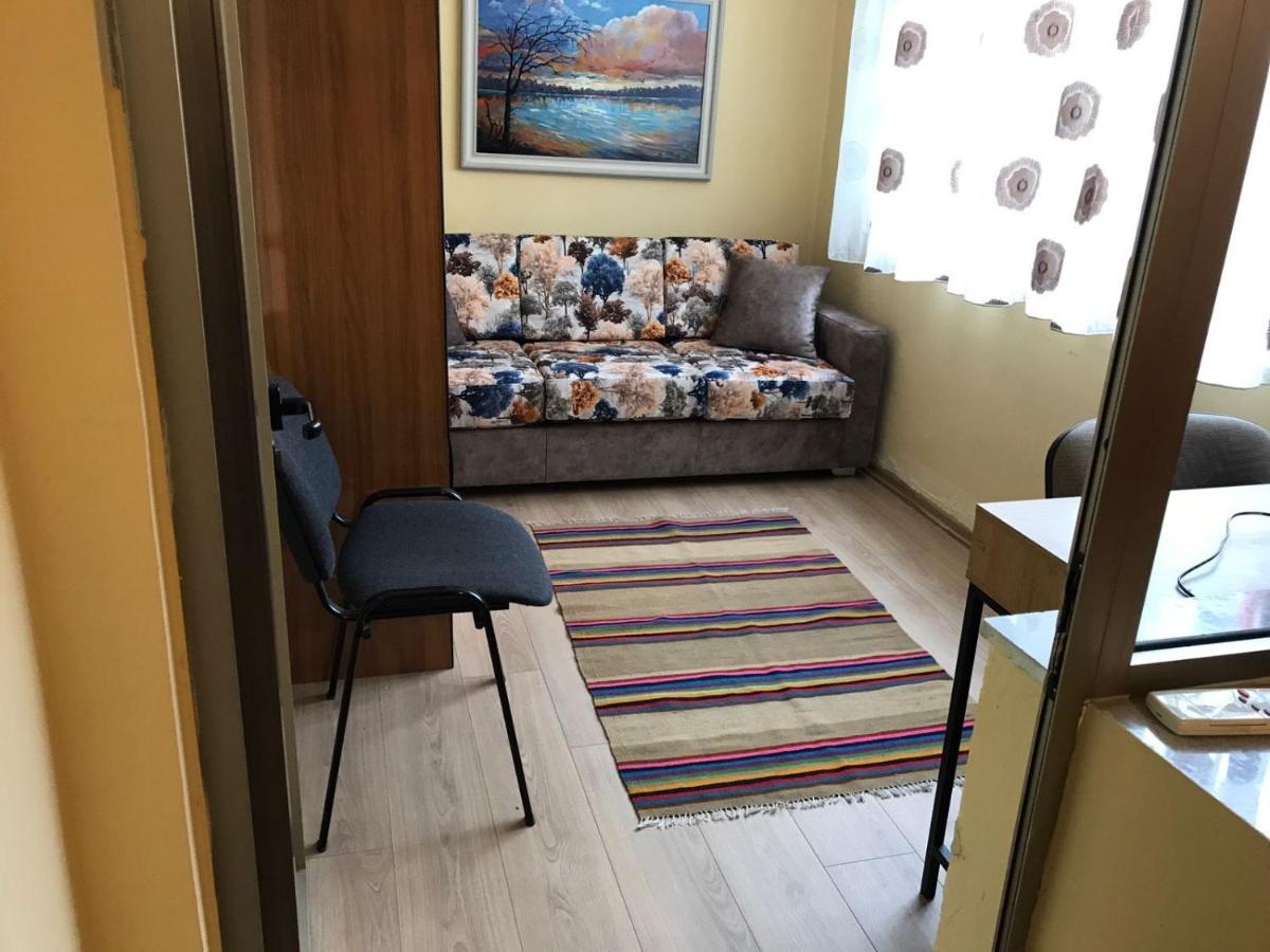 Laku Apartment - At The Heart Of Tiranë Luaran gambar