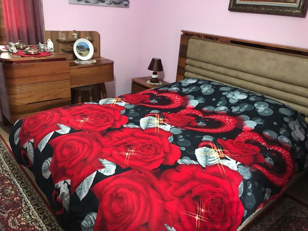 Laku Apartment - At The Heart Of Tiranë Luaran gambar